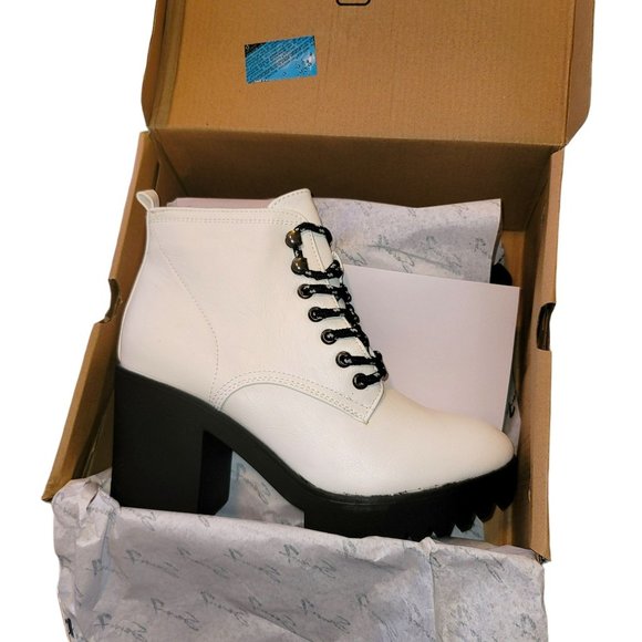 Seven7 Flatiron Off-White Ankle Boot Platform Lace-up Womans Size 9 JJ3342 - Picture 2 of 11